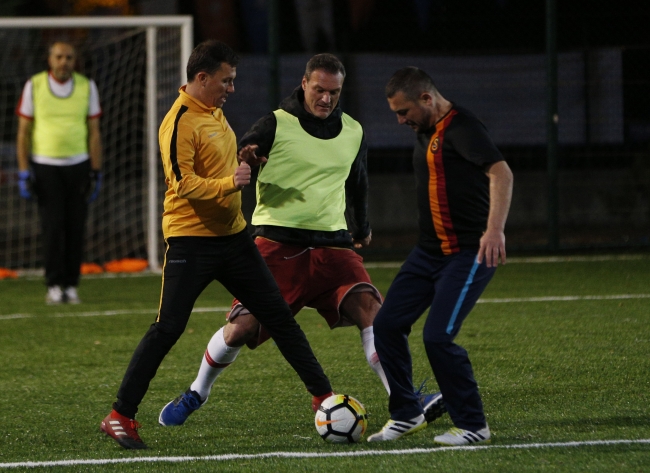 Bakanlar ve AK Partili milletvekilleri halı saha maçı yaptı